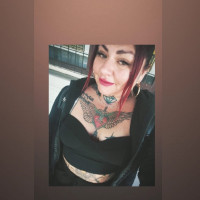 Exótica tatuada