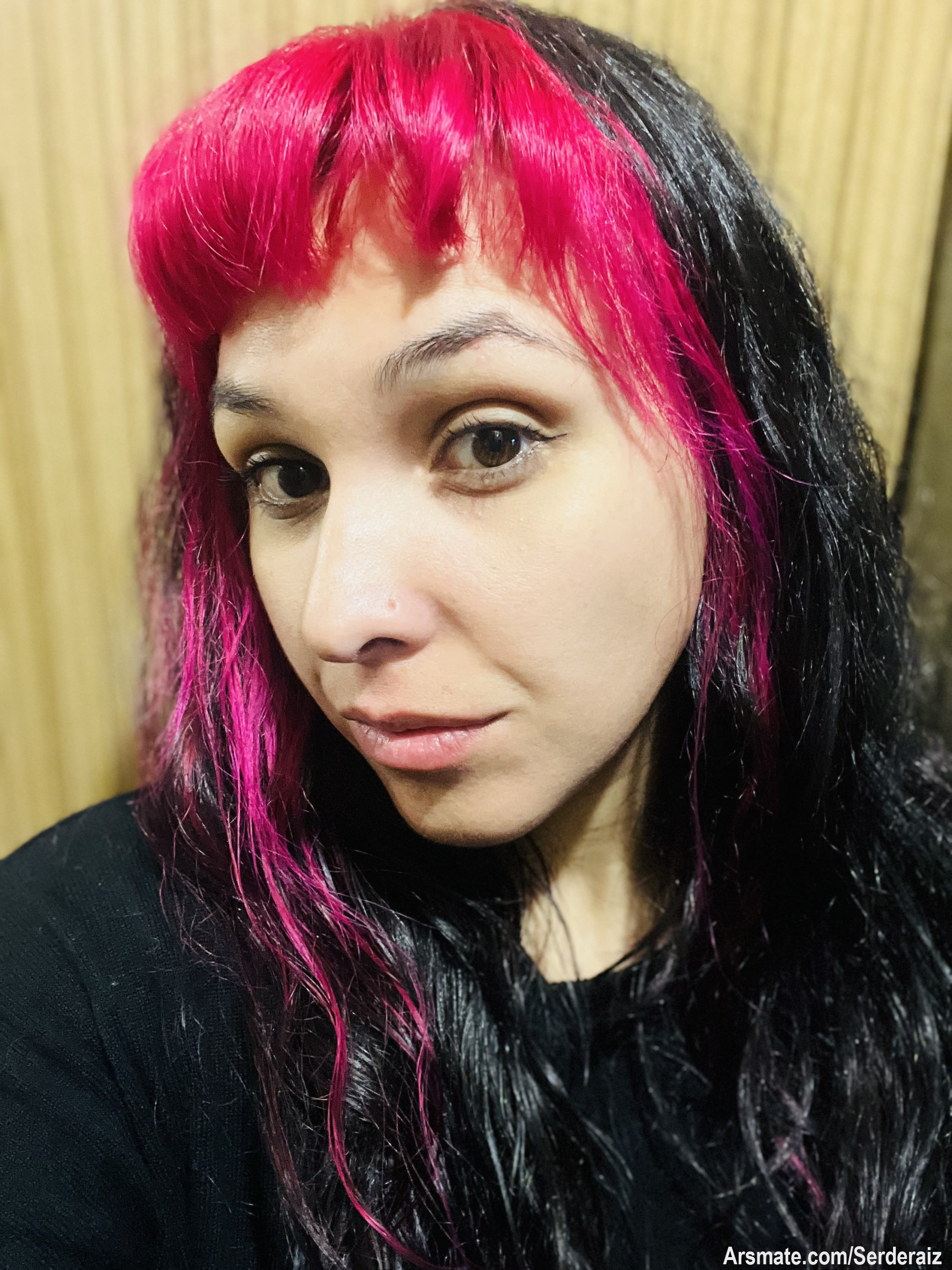 😏 Holi