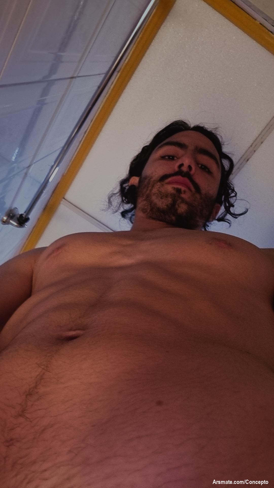 Hola lindura, se te ofrece algo esta noche?💋