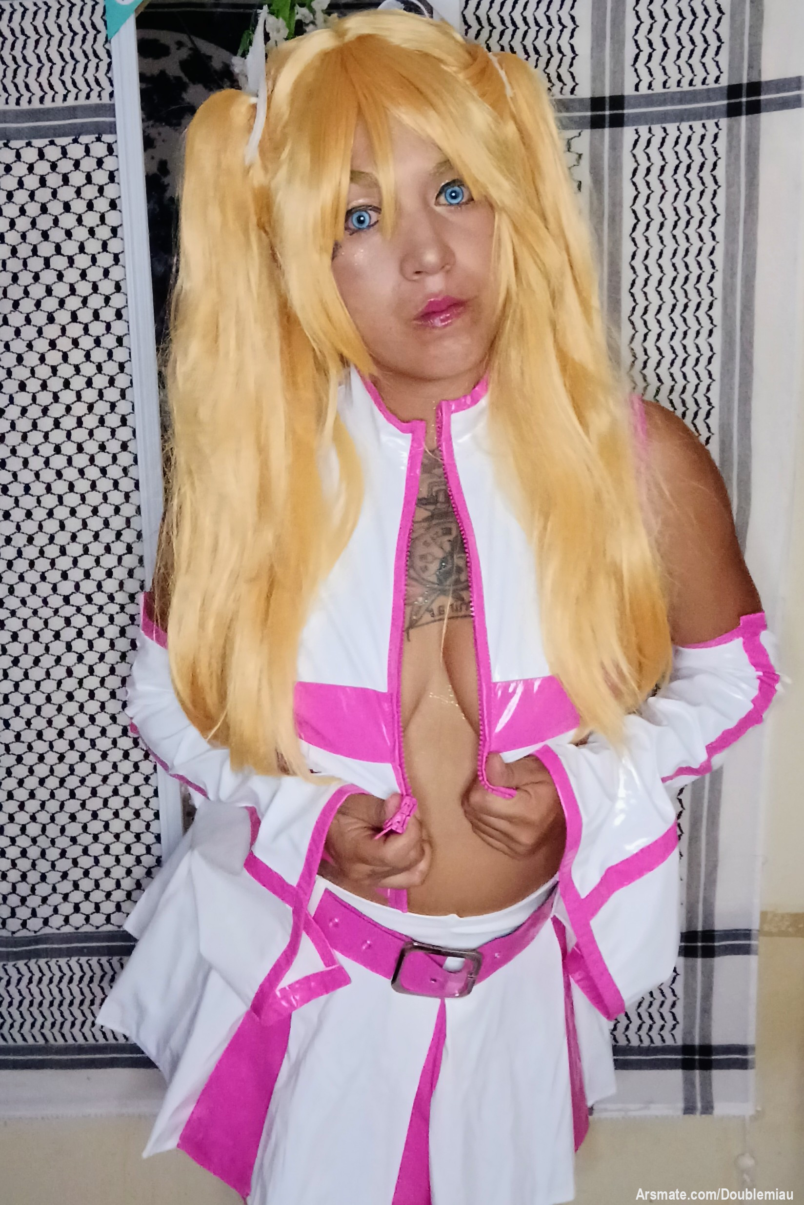 Quieres ver más, suscribete y provecho el descuento 🔥