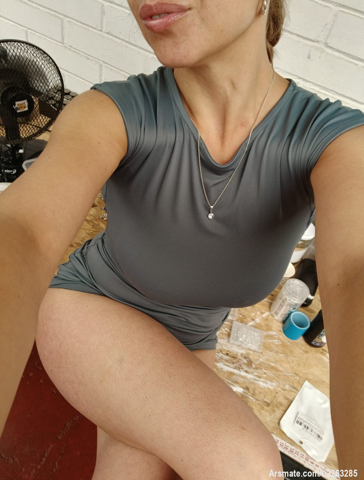 Como los trata su tarde mis bbys❓

La mía bastante movida 😈 pero uds saben que me encanta de esa forma 🤤 besitos 💋💋

PD: Encontré algo en mi cartera sin querer queriendo  💎