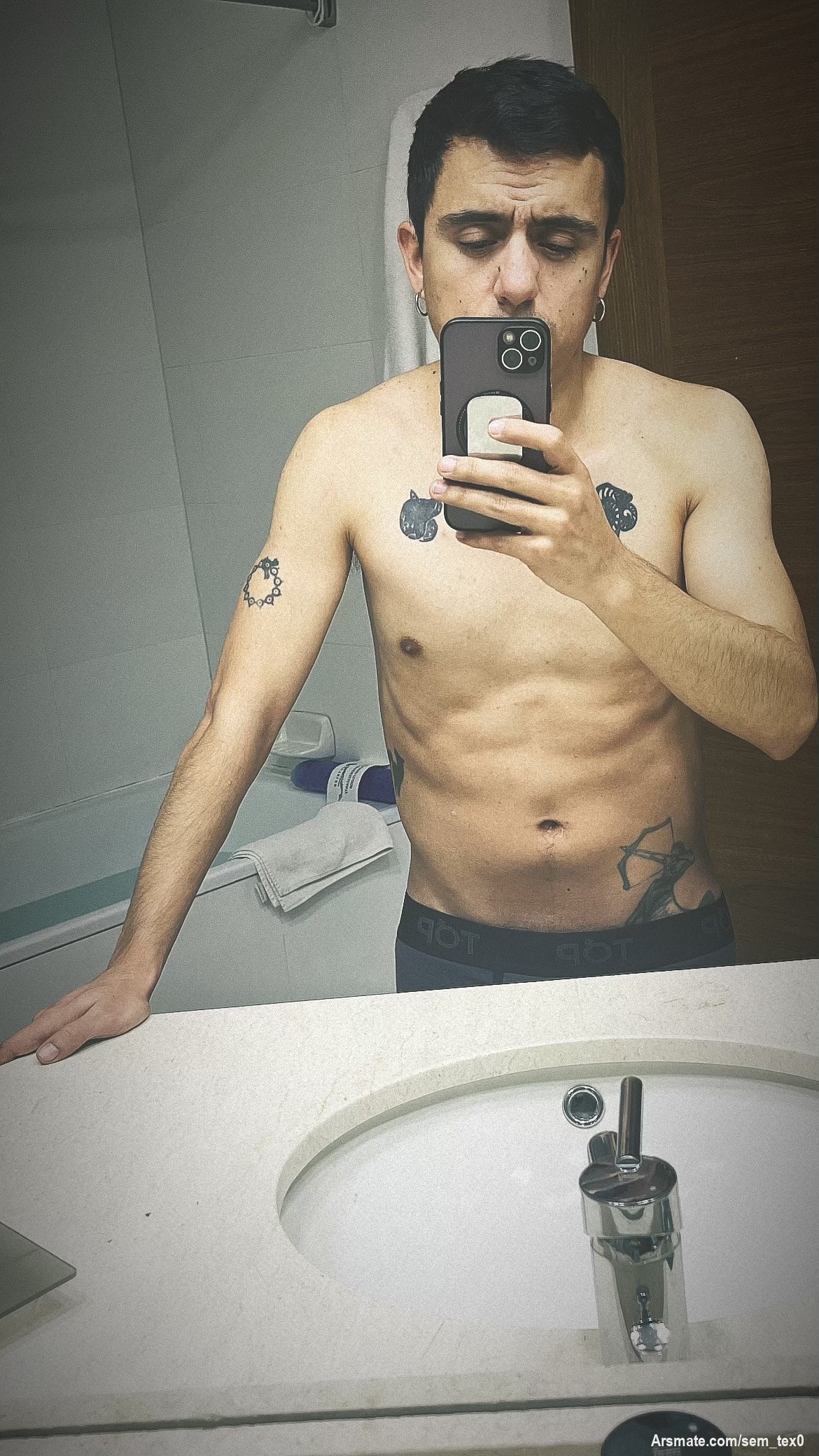 Recuerda renovar gratis la suscripción 😏🥵