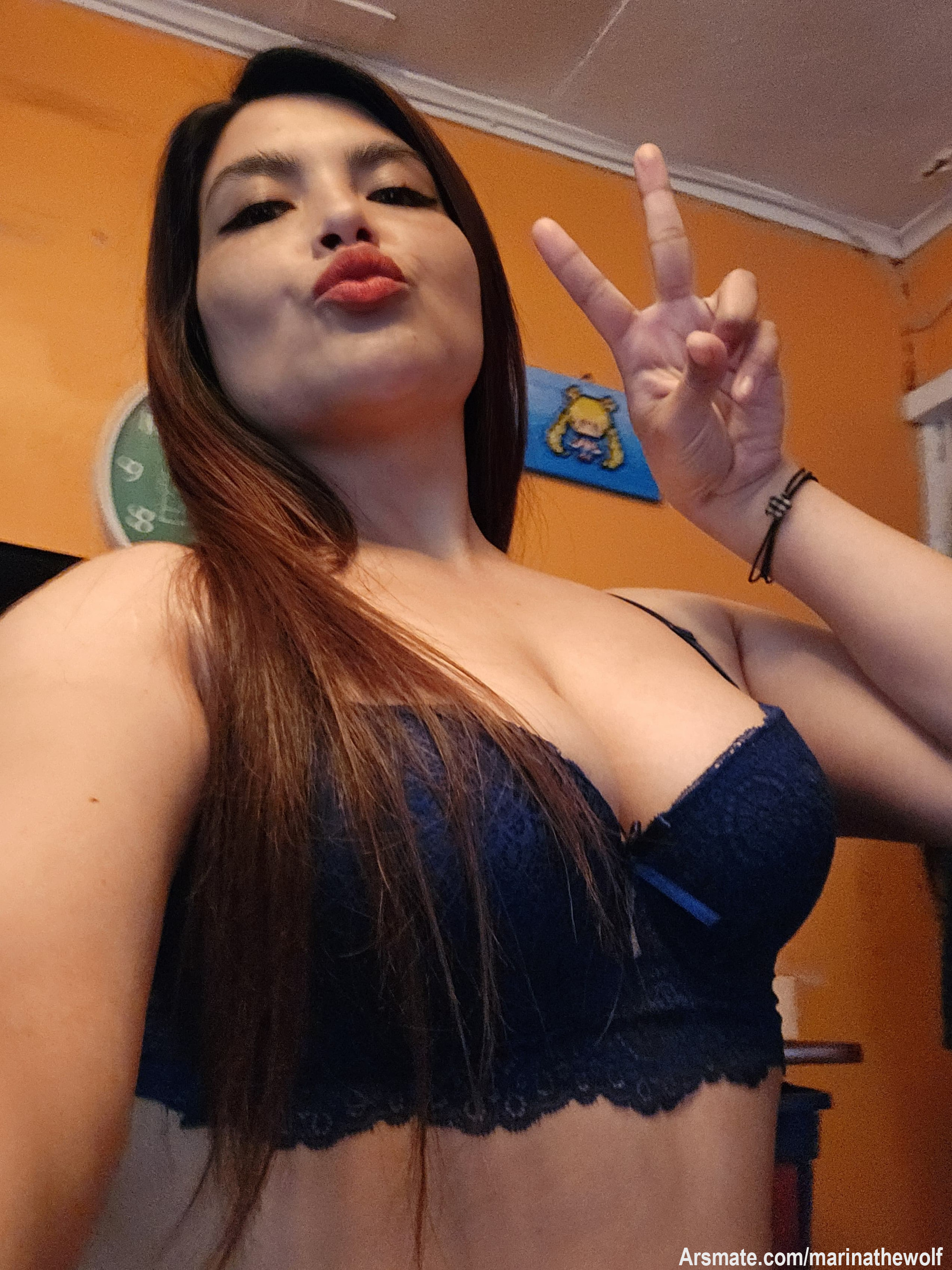 Los quiero a todooooooooos!!! Me gustaría poder hablarles a todos, pero para eso primero te tienes que suscribir a mi cuenta 😘