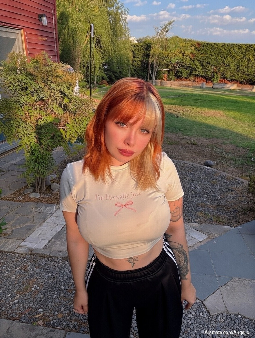 Solo soy una chica 
En busca de un chico