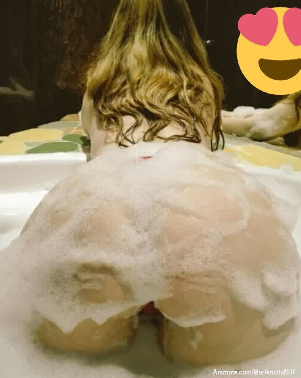 Te gustaria estar en un jacuzzi conmigo? 
Recuerda tengo videos ricos en mi otro perfil @marlendoll