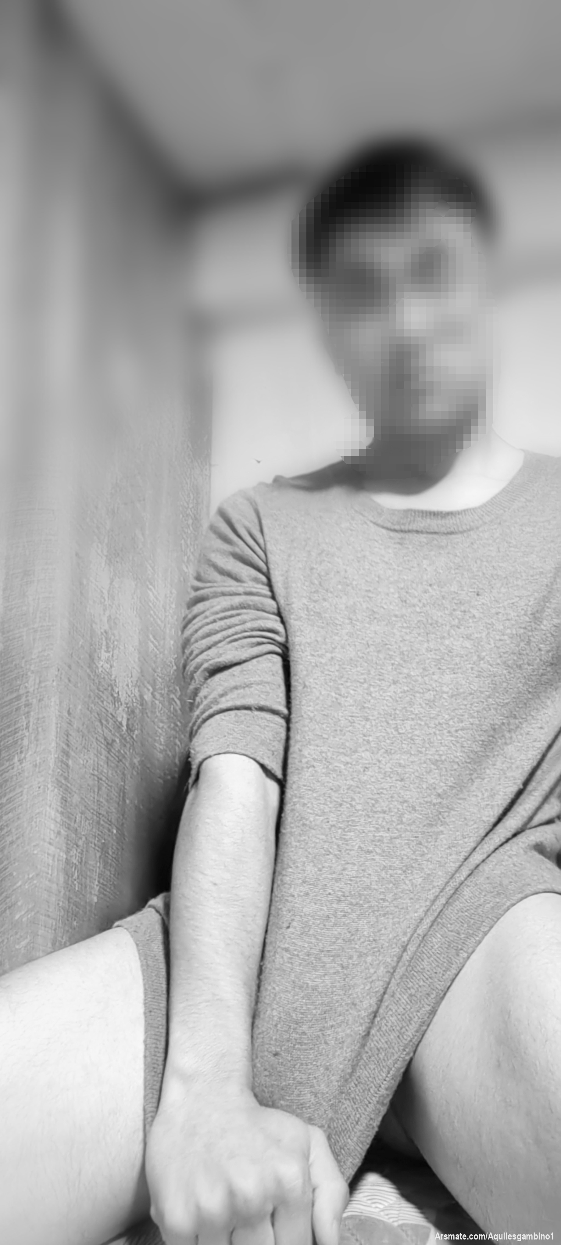 Holaa 👋 😃

Buenas noches a todos 🥰

😓Por cosas de mala suerte le tendré que bajar los precios a mi contenido en venta, tanto videos como fotitos, así que aprovecheen que esta en descuento jsjsjs y me vendría muy bien la ayuda la verdad 😘🌹

Muchos besoos y les dejo esta fotito de regalitos 🎁💕