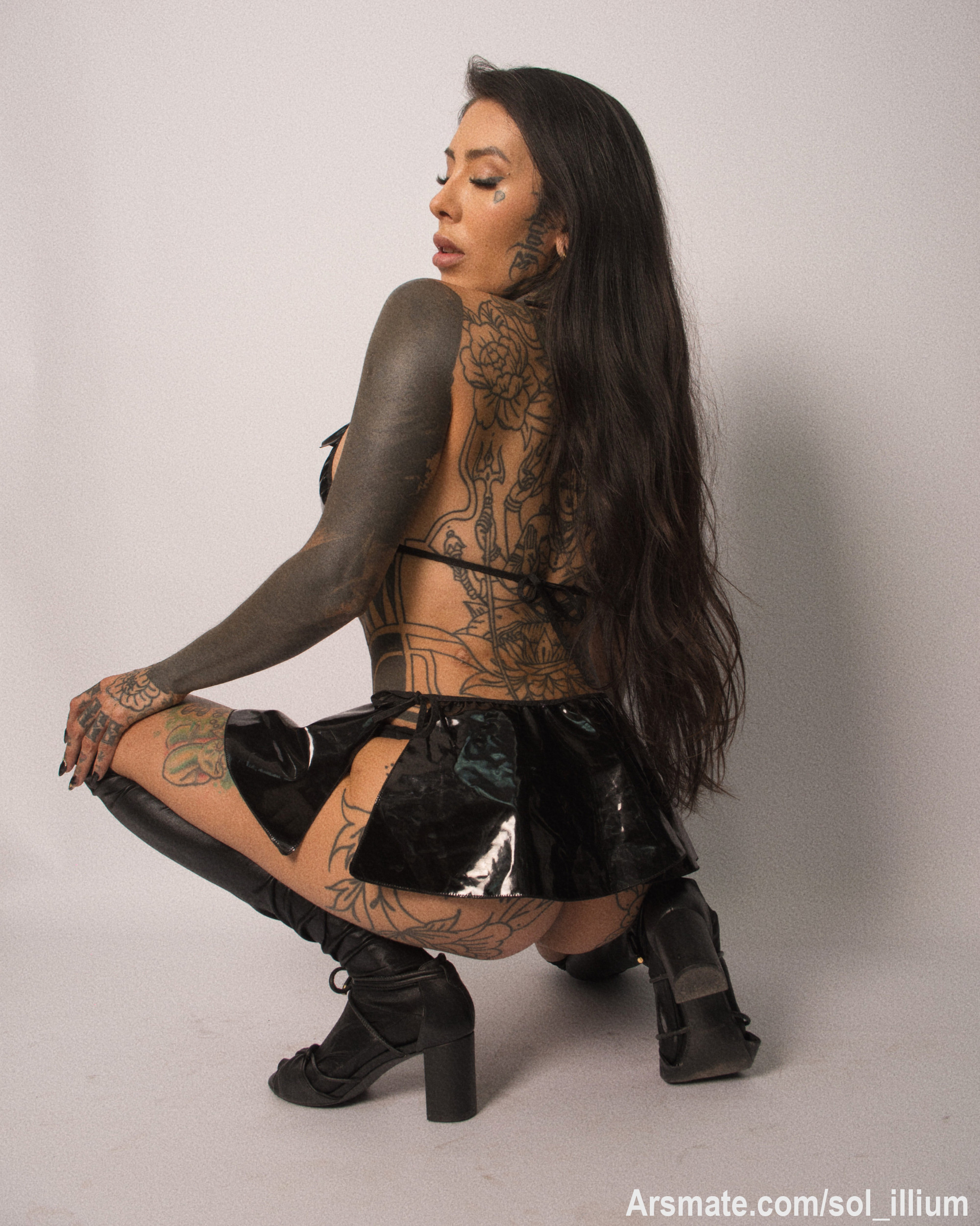 💸💸Oferta en suscripciones solo 10 cupos!!💸💸
Buen inicio de semana mis bbys. Se viene actualización y live super hot esta semana🔥🔥🔥 préndanse conmigo que lo vamos a pasar más que bien😘🤤 oferta en suscript!!💸💸